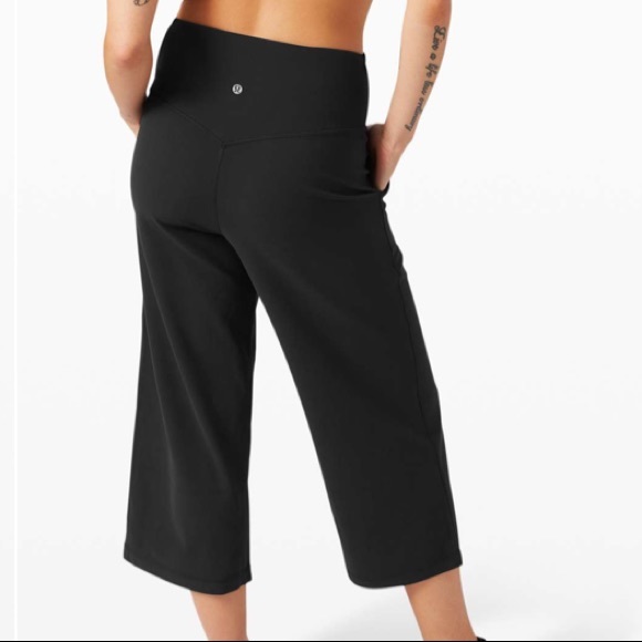 Wide Leg Crop Athletic Pants